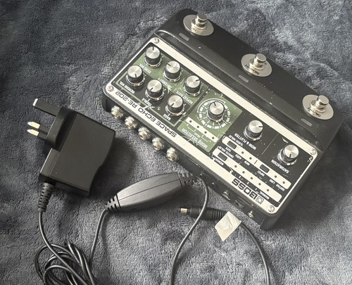 Boss 202 space echo - re-202, delay
