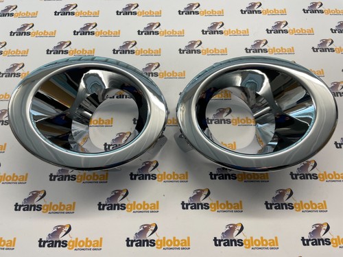 Chrome front fog light bezel - front,