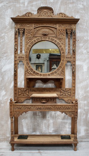Victorian oak green man hall - man,