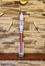 Atlas V Rocket Model 1:100 Scale – 610mm / 24" – ULA Amazon Kuiper Mission 500S