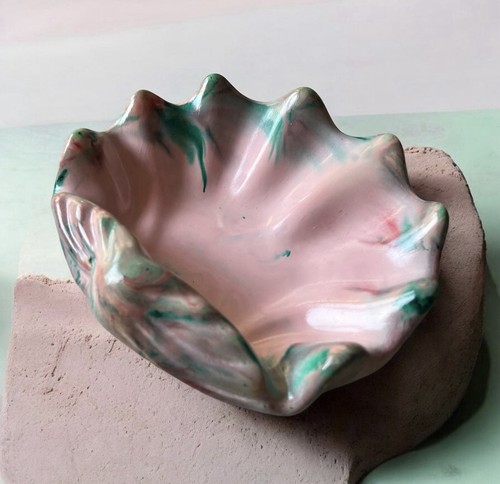 Decorative stonecast clam - stonecast,