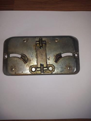 Velux locking plate 2nd - locking,