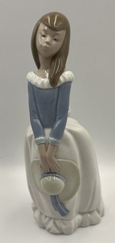 Lladro gorgeous lady nao - lady,