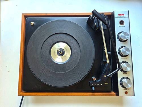 Ultra group stereo - ultra,