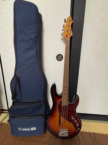 Line variax bass 700 - line, 6