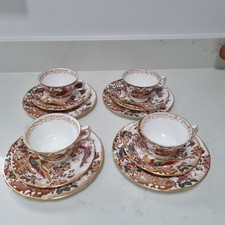 4 Royal Crown Derby Olde Avesbury Tea Trios Cups Saucers & Side Plates