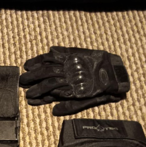 Black tactical military gloves - black,