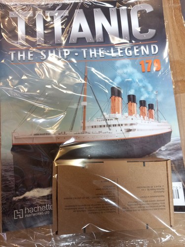 Build the titanic - titanic, 1:200