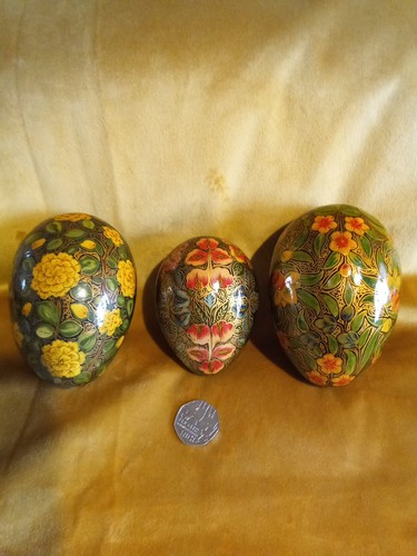 Vintage hand painted - x,