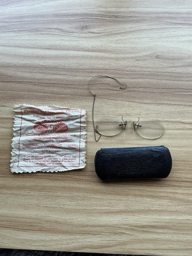 Antique vintage pince nez - antique,