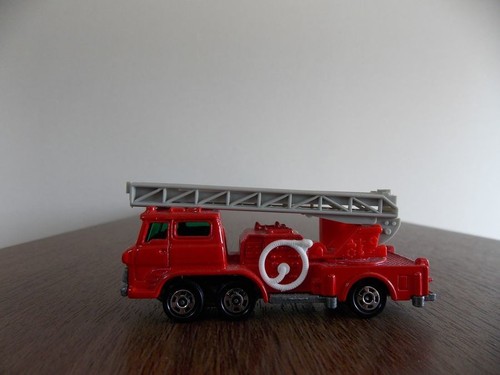 Tomica japan no29 - tomica, hino