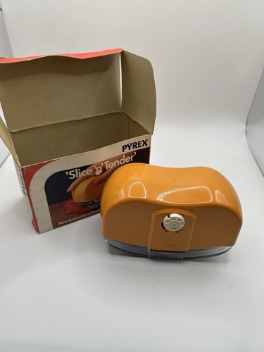 Vintage pyrex slice - pyrex, ‘n’