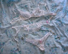 BNWOT Agent Provocateur SET 34C Bra Medium Thong Small Suspender Belt White Lace