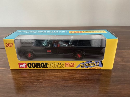 Corgi 267 batmobile with - 267,