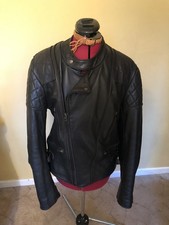 VINTAGE 80'S WOLF LEATHER