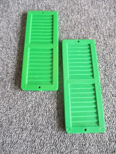 Vintage dolls house green - dolls,