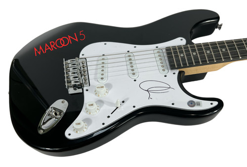 Adam levine maroon signed - levine, 5