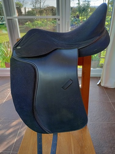 Black heather moffett - black,