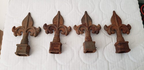 Cast iron finial - 4, fleur