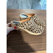 Hasbeens Calf Hair Leopard Print Clogs Size 38(8)