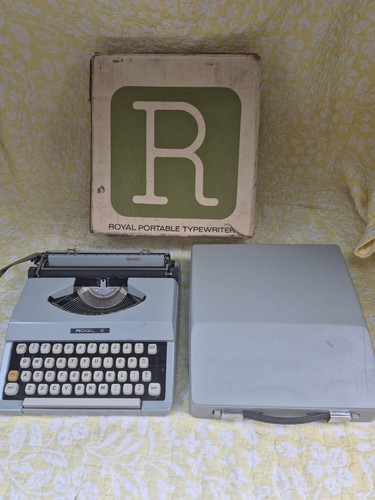 Vintage royal signet portable - vintage,