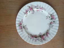Royal Albert Lavender Rose Salad Plates, 21 cm Wide