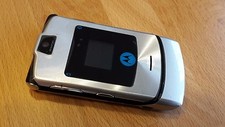 Motorola RAZR V3i in Silver Simlock Free >> 36 Months (3 Years) Warranty