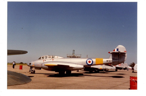 Gloster meteor wf877 raf - gloster,
