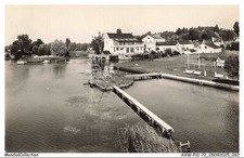 AXWP12-1074-72 - Surroundings