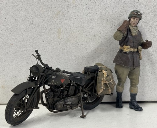 Built expertly painted 35 - painted, 1/35