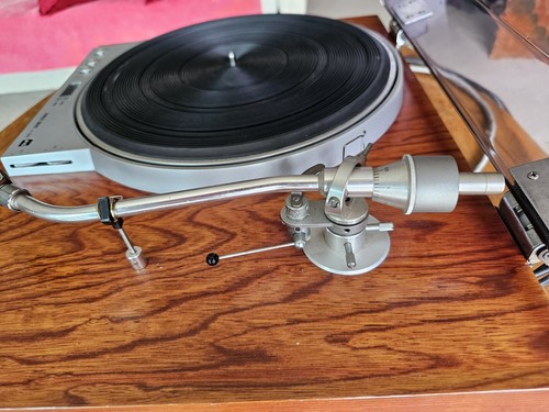 Jvc record player - jvc.,