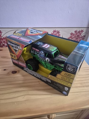 Monster jam grave - grave, digger