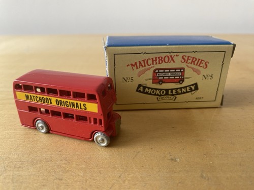 Matchbox routemaster bus - no.5,