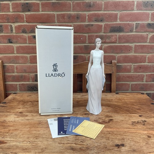 Lladro cocktail party - lladro,
