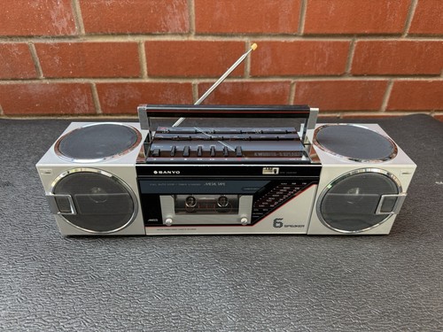 Sanyo m7735l boombox with - sanyo,