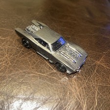 Hot Wheels Batman Batmobile 
