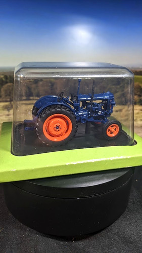 Vintage diecast 1948 - , fordson