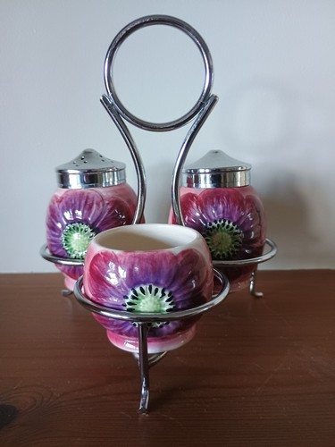 Shorter and son anemone - shorter,
