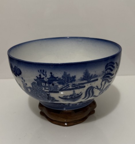 Chinese willow pattern blue - willow,