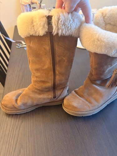 Genuine ugg plumdale chestnut - ugg,