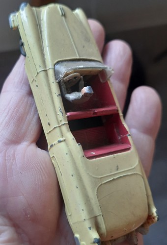 Dinky toys 131 - dinky, no.131…cadillac