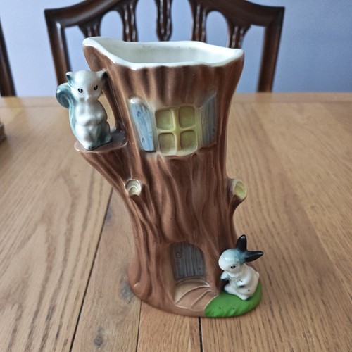 Antique hornsea vase rabbit - antique,