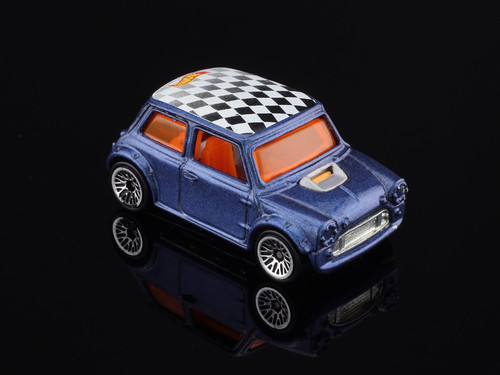 2001 hot wheels mini cooper - hot,