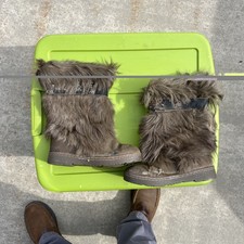 BearPaw Goat Fur Calf Skin