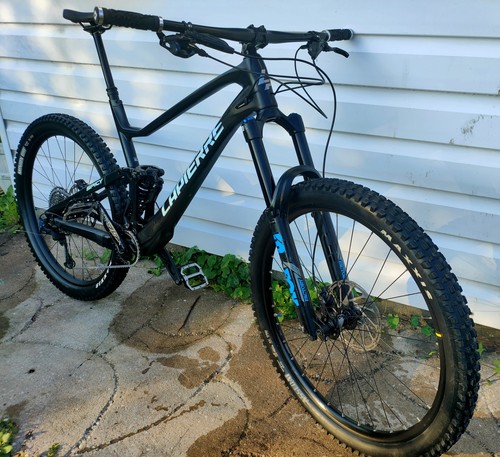 Mountain bike full - mountain, suspension