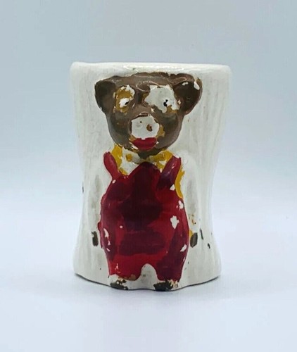 Vintage egg cup - egg, &