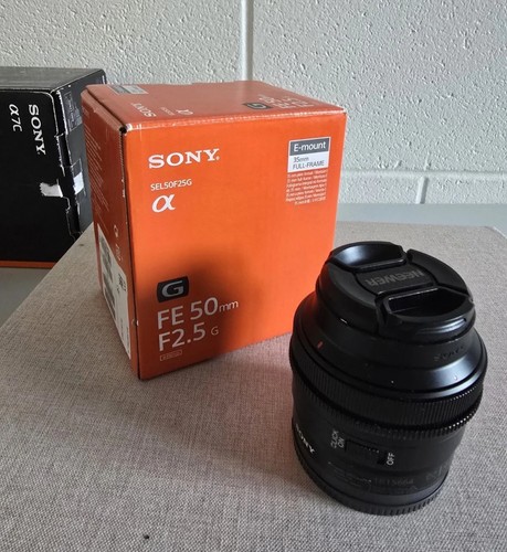 Sony 50mm 5 - 50mm, f/2.5