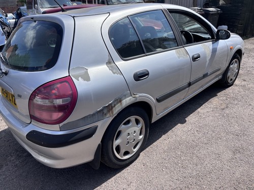 Nissan almera door s r - nissan,