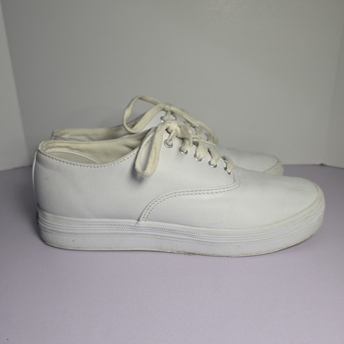 Ladies white size - 4, keds