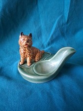   Wade pipe holder featuring a